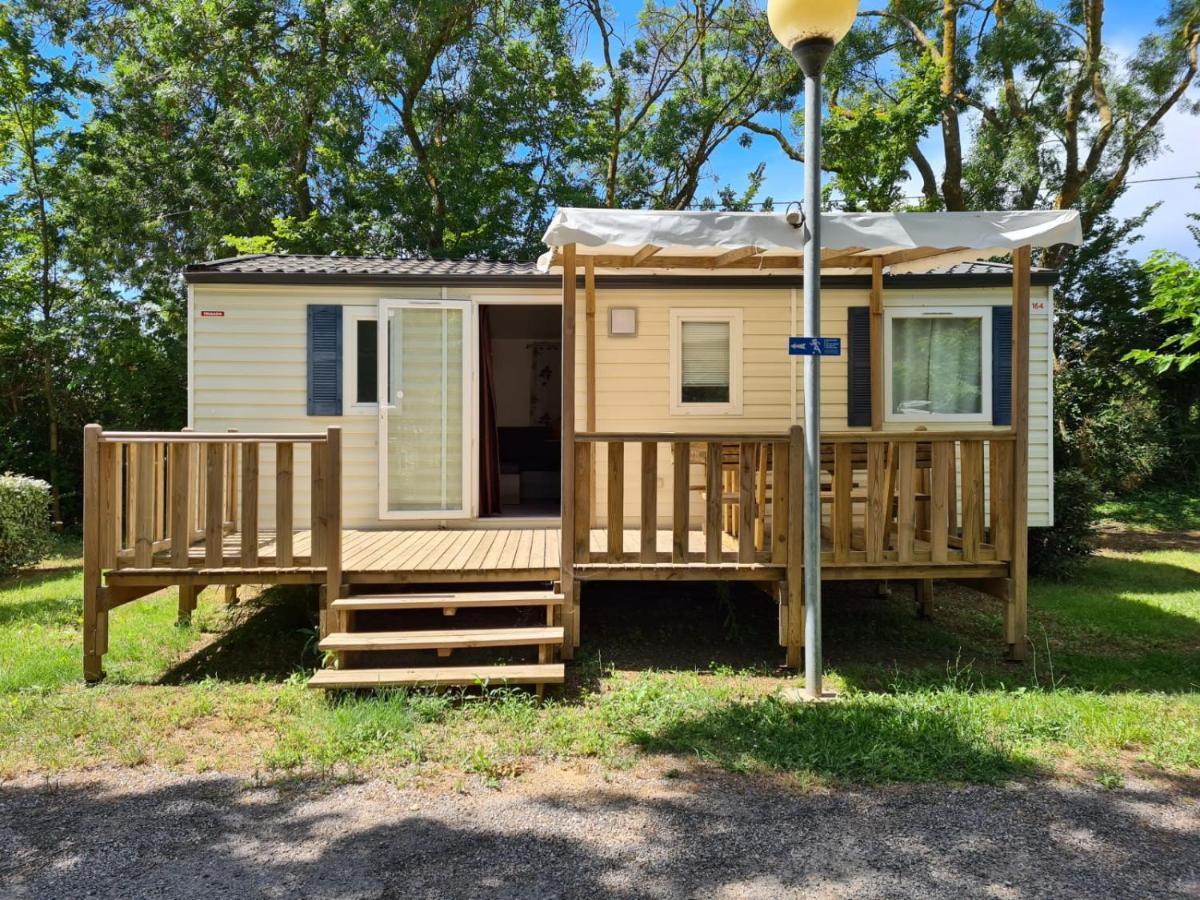 Mobil Home Camping Des 7 Fonts Агде Екстериор снимка